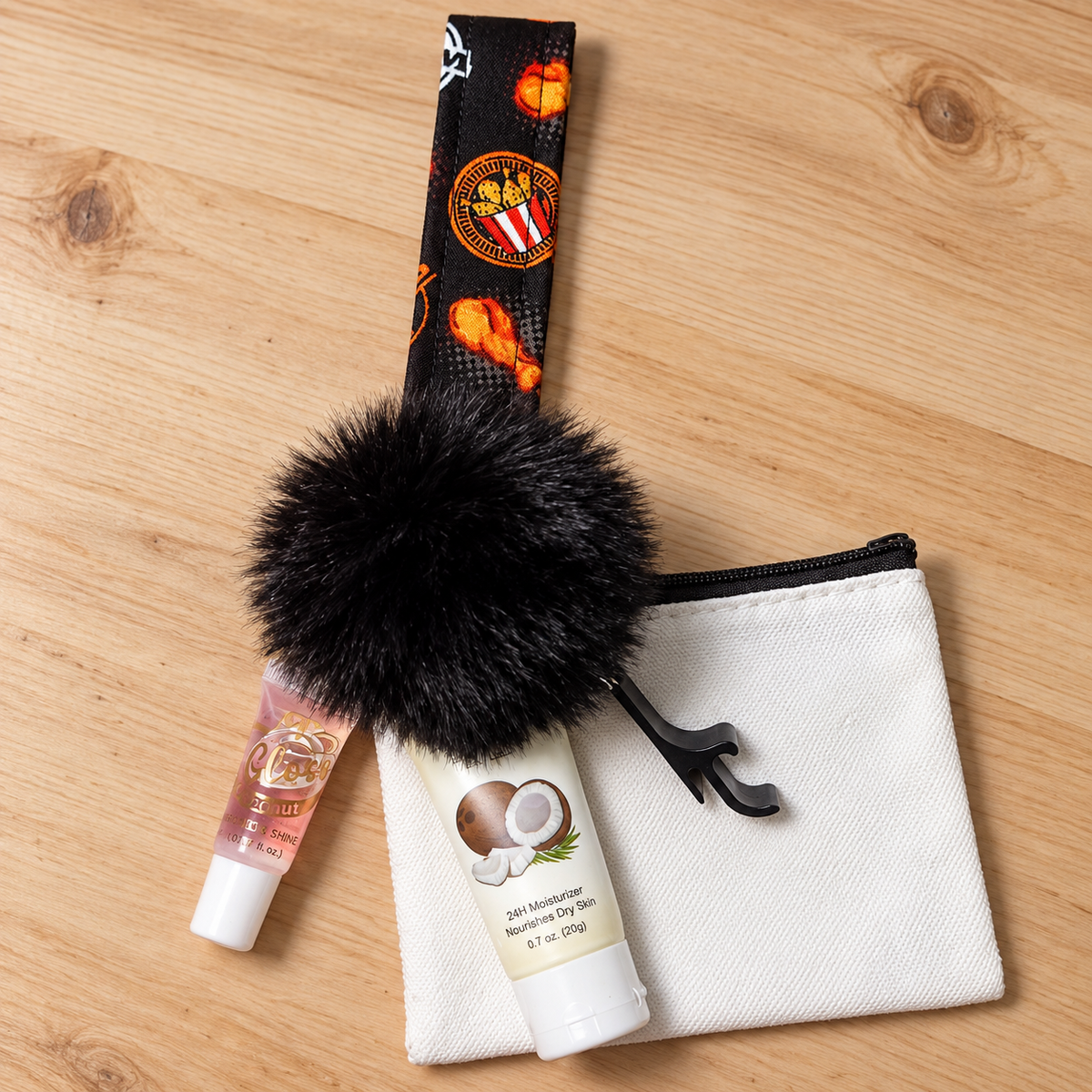 Wingin’ in Style Wristlet Comfort Kit