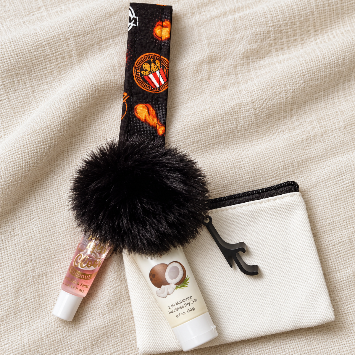 Wingin’ in Style Wristlet Comfort Kit
