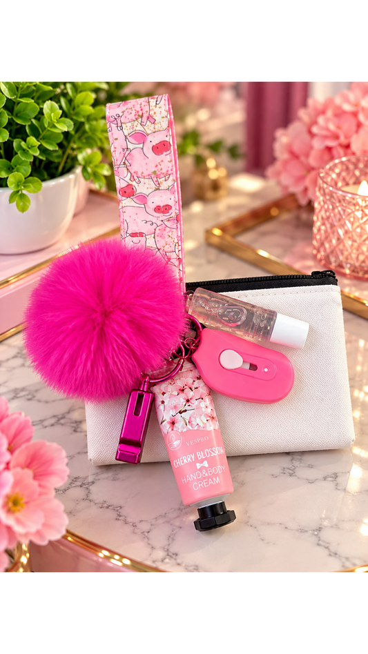 Little Piggy Wristlet Comfort Kit
