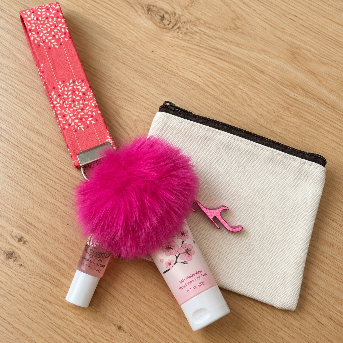 Pink Dandelions Wristlet Comfort Kit